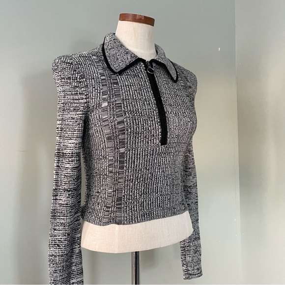 Urban Outfitters Gray collar crop top size small - Picture 2 of 6